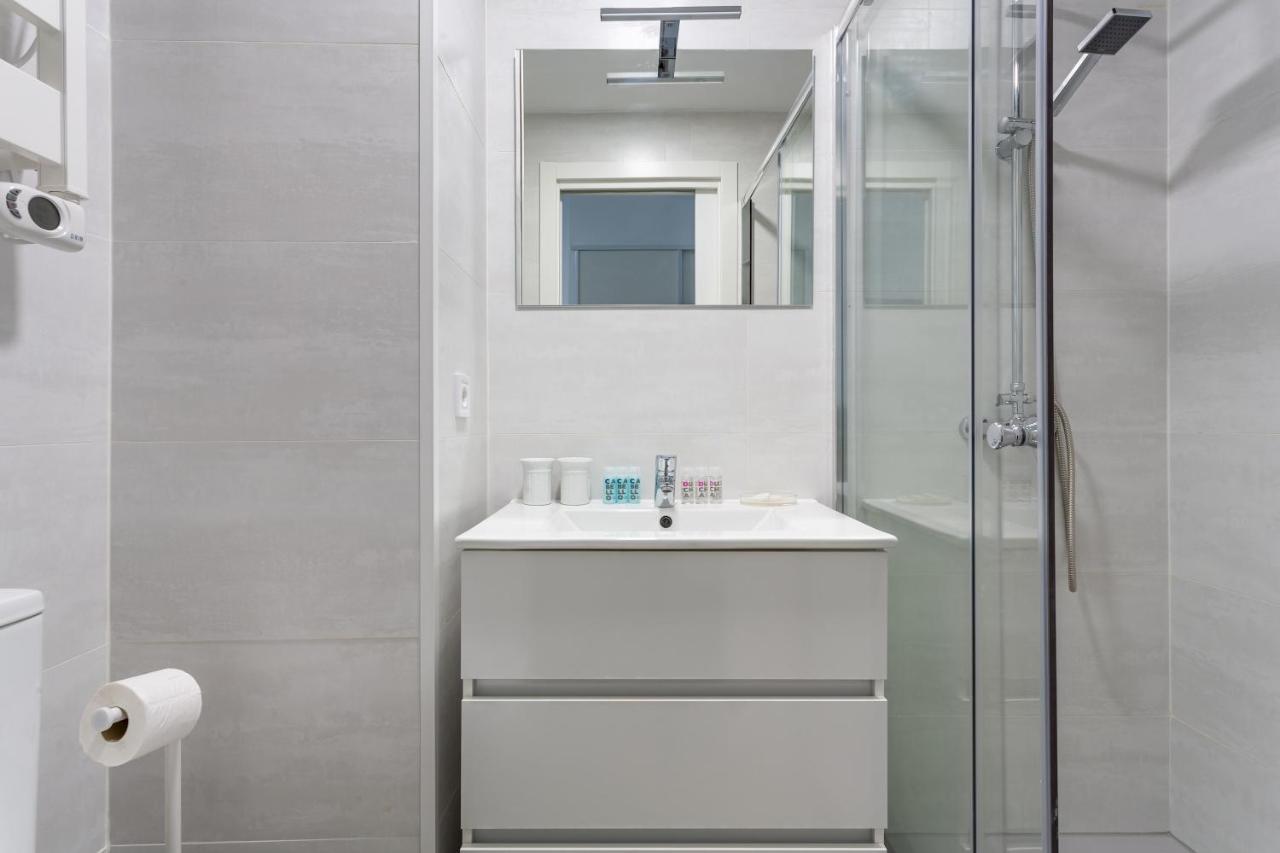 1 Bedroom 1 Bathroom Furnished - Av De America - Studio - Mintystay Madrid Buitenkant foto